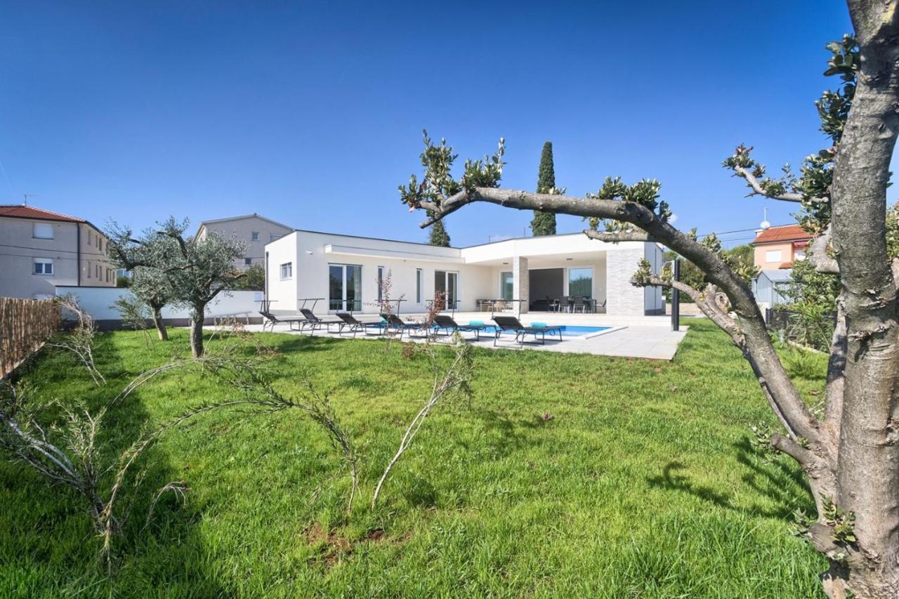 Vila Aura Pula